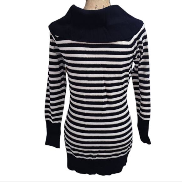 CACHET Navy Silver and White‎ Striped Cowl Neck Women's Sweater Size Medium - Picture 3 of 7